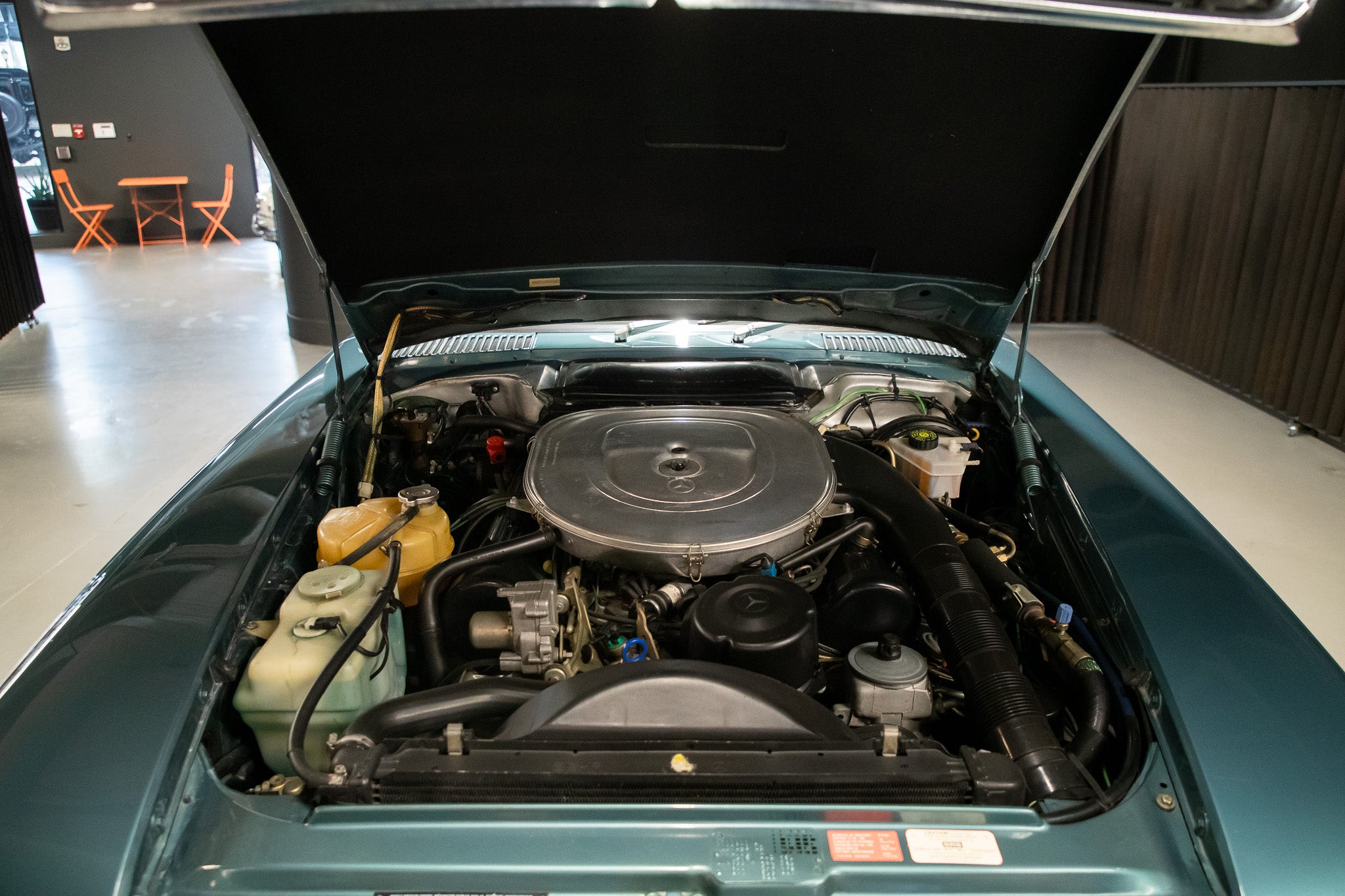 1987 Mercedes Benz 560SL