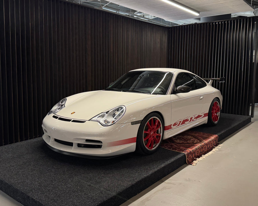 2004 Porsche 996 GT3 RS in Carrera White, photo 1